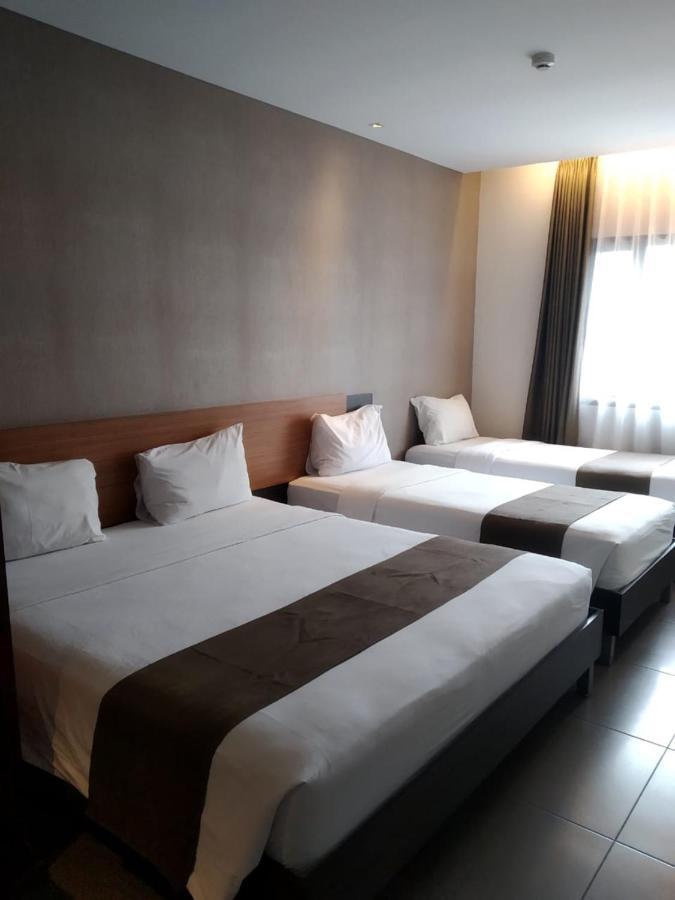 Sukajadi Hotel, Convention And Gallery Bandung Exterior foto