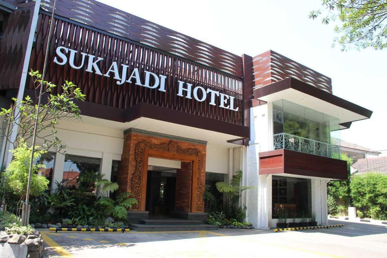 Sukajadi Hotel, Convention And Gallery Bandung Exterior foto