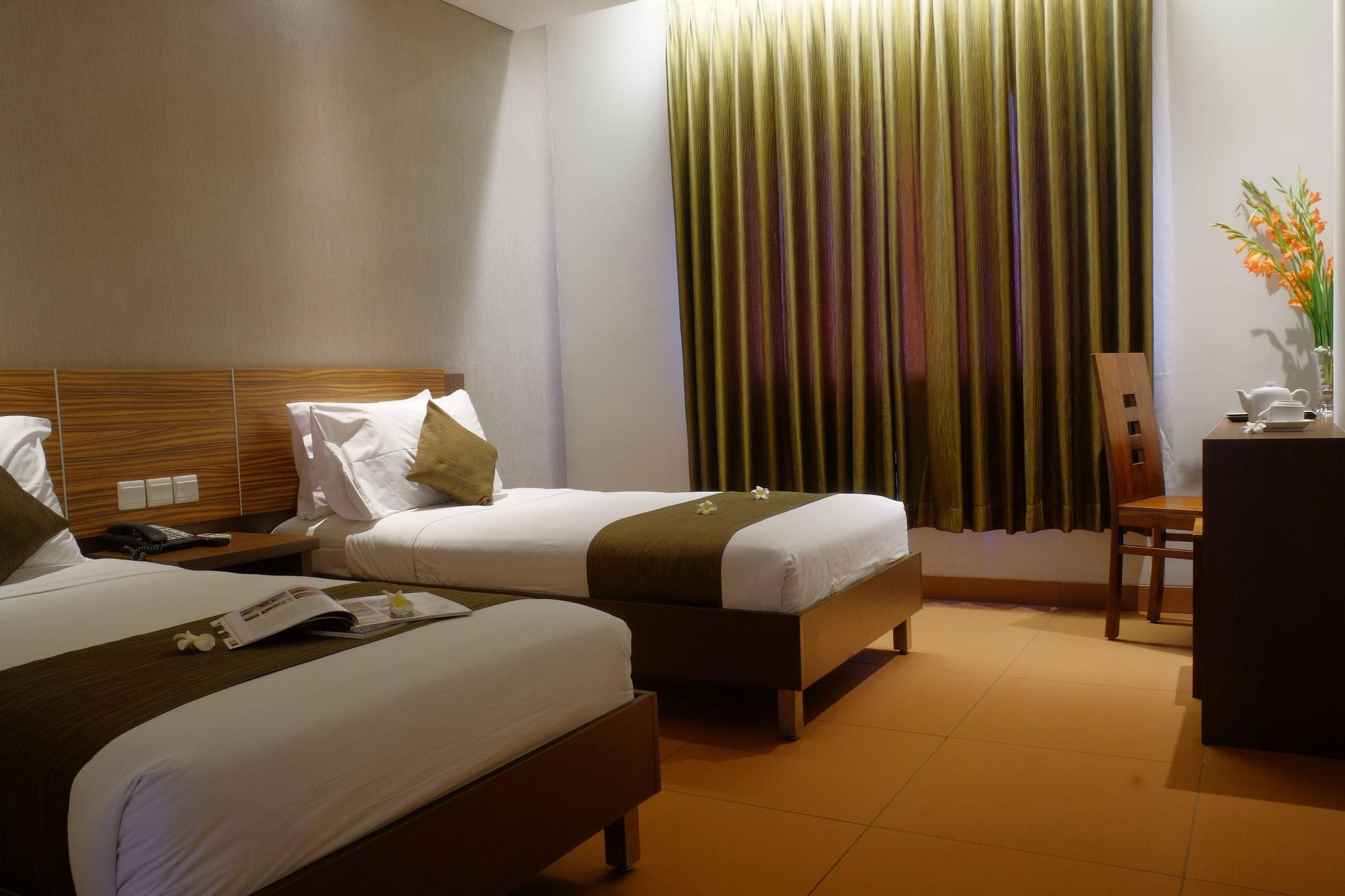 Sukajadi Hotel, Convention And Gallery Bandung Exterior foto