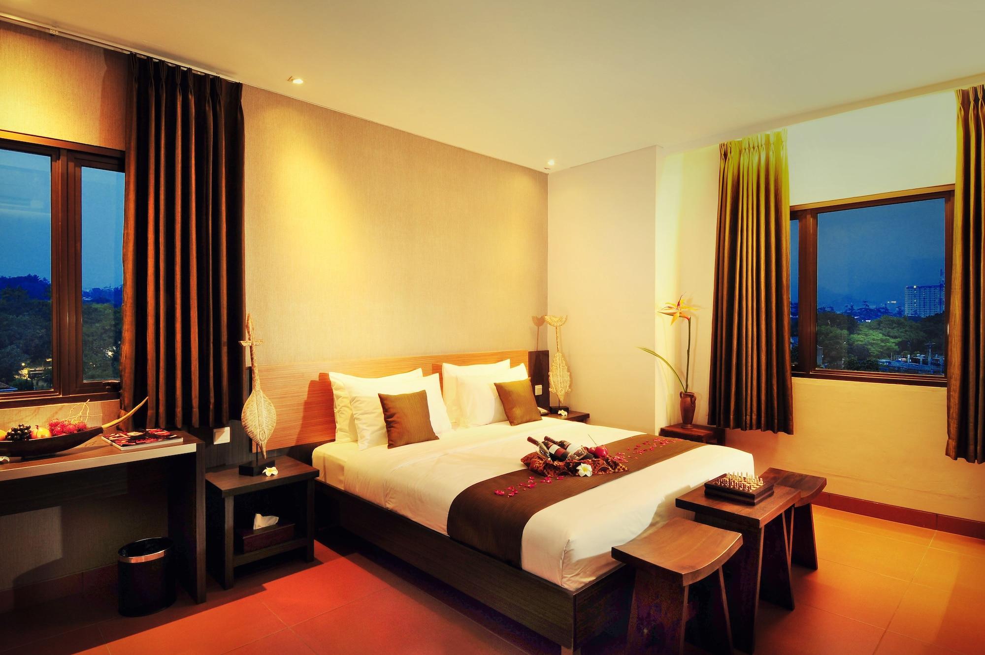 Sukajadi Hotel, Convention And Gallery Bandung Exterior foto
